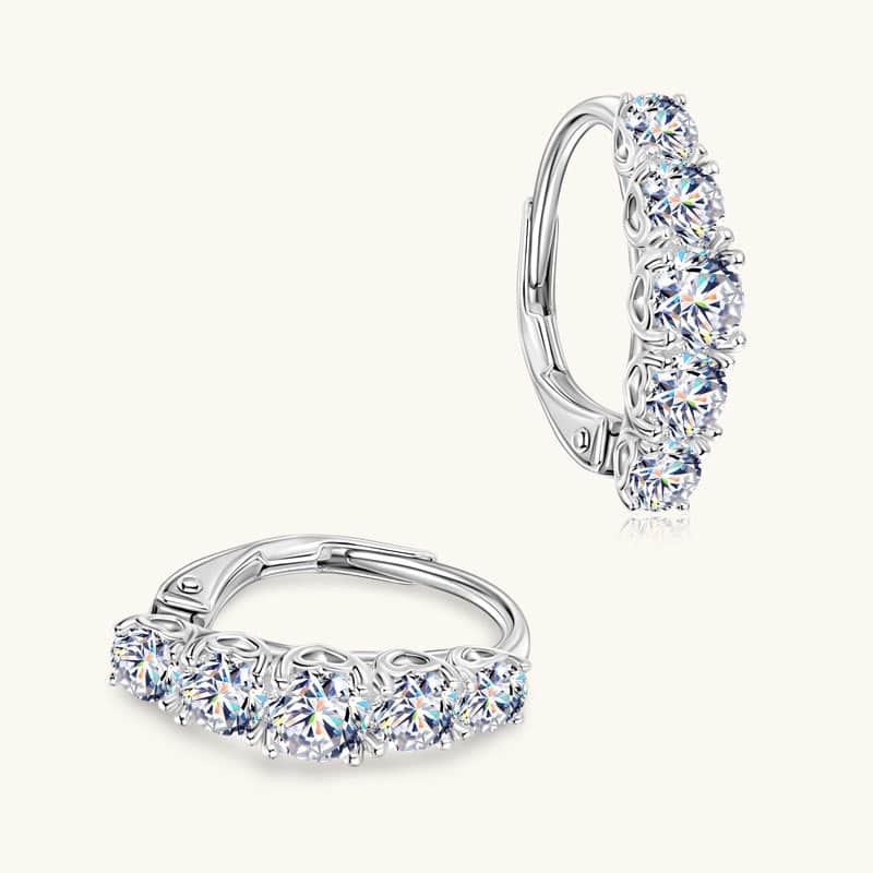 .S925 Sterling Silver Moissanite Heart-Shaped Clip-on Earrings, Women's Style – 0.9 Carat, Hypoallergenic, Sparkling and Simple Jewelry, Gold and Silver Material, 2025 Summer Fashion Style. - Image 5