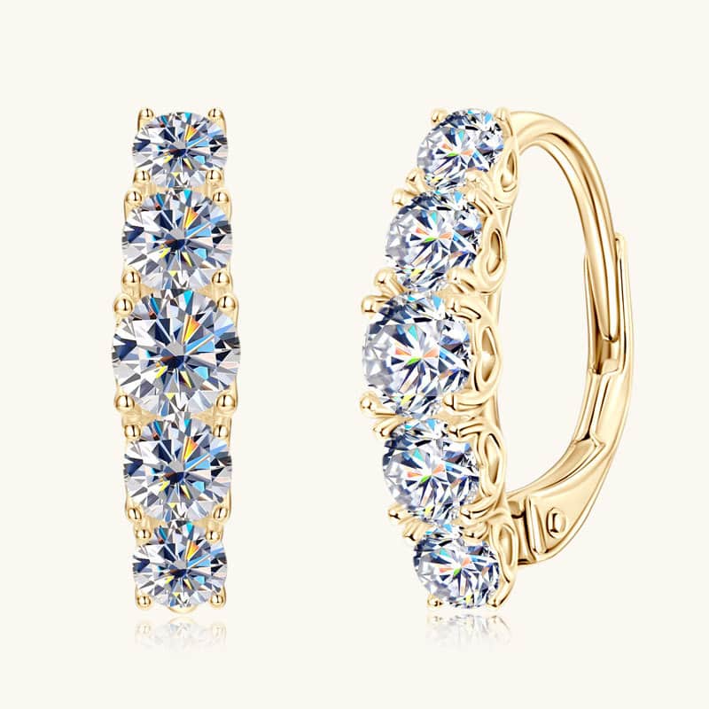 .S925 Sterling Silver Moissanite Heart-Shaped Clip-on Earrings, Women's Style – 0.9 Carat, Hypoallergenic, Sparkling and Simple Jewelry, Gold and Silver Material, 2025 Summer Fashion Style.