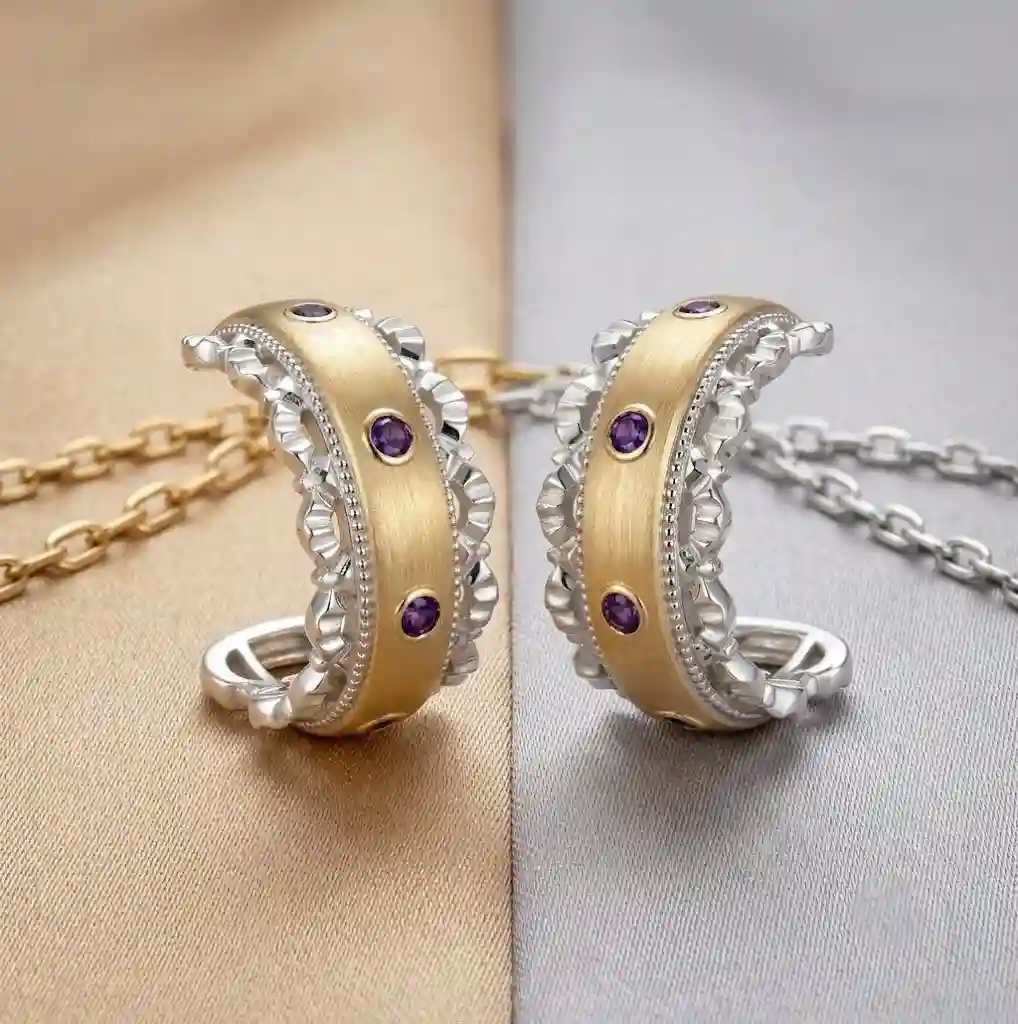 handcrafted filigree jewelry Two-tone comparison of vintage C-shape earrings brushed gold center and polished silver filigree sides MIR MIRAMETAL