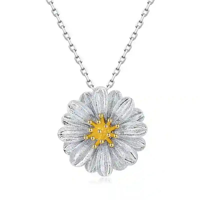 Daisy necklace 925 silver with brushed petals and gold beaded center on dark studio background, MIRAMETAL