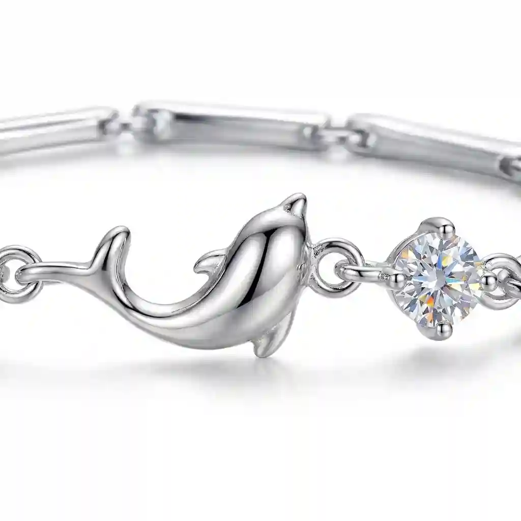 ML-086 Dolphin Bracelet Macro Detail 925 Silver Dolphin Charm Cubic Zirconia Craftsmanship MIRAMETAL