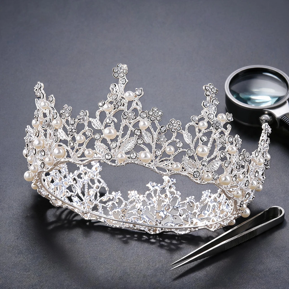 craftsmanship pearl and stone setting on Baroque crown